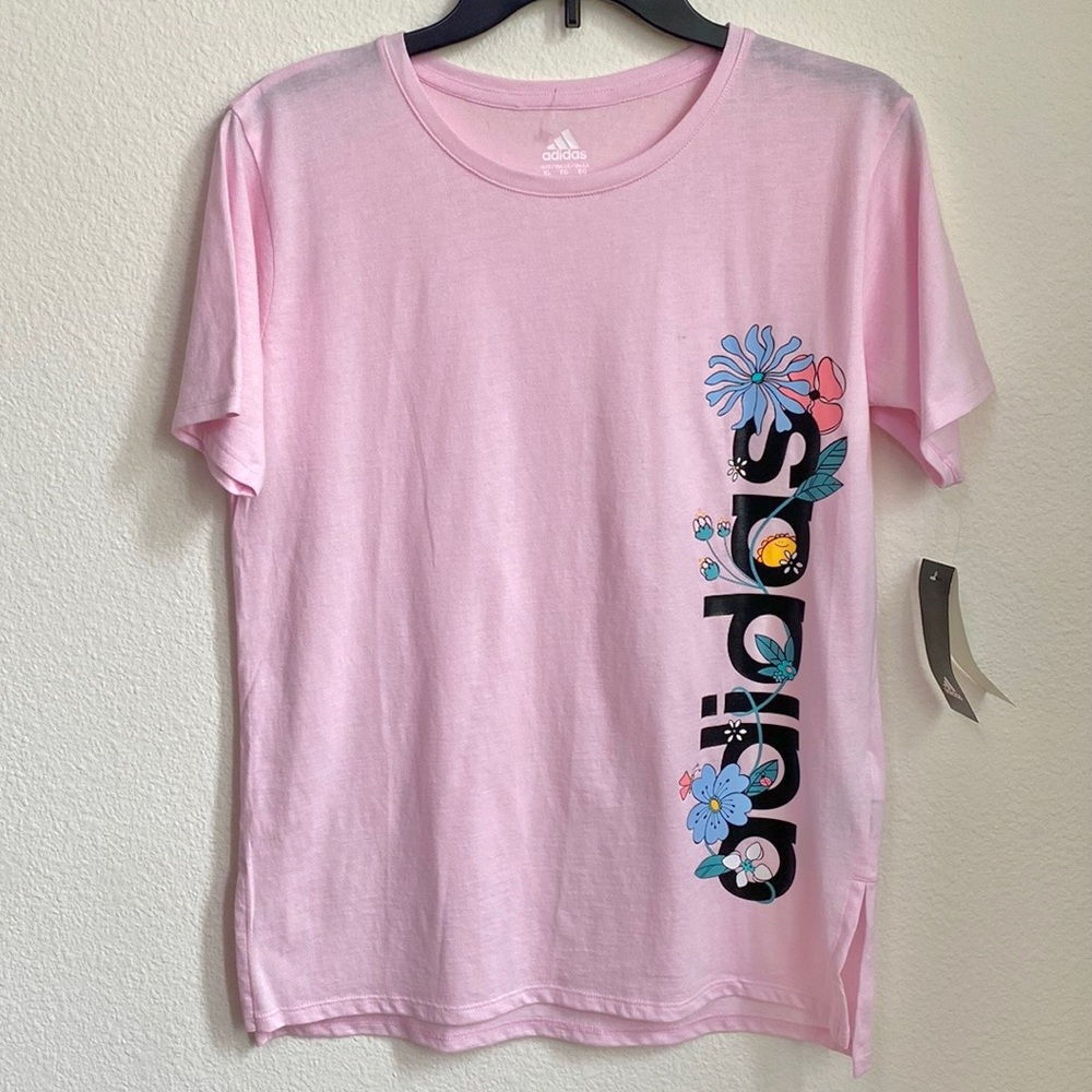NWT🌸 Adidas Girls' Short Sleeve Side Slits Floral Print Pink T-Shirt